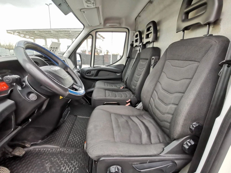 Iveco Daily 3.0 Хладилен Дълга база категория &#34;Б&#34;, снимка 9 - Бусове и автобуси - 49555908