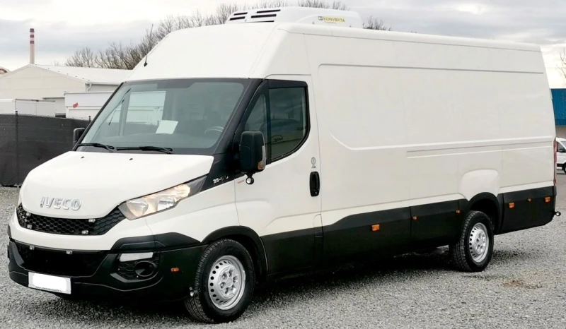 Iveco Daily 3.0 Хладилен Дълга база категория &#34;Б&#34;, снимка 1 - Бусове и автобуси - 49555908