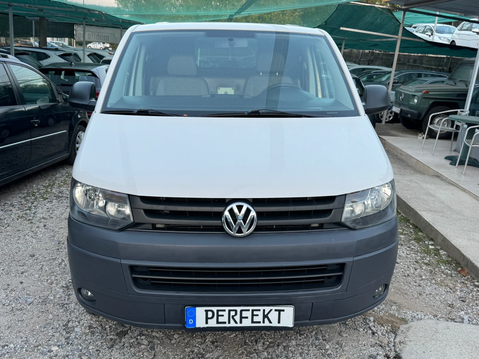 VW Transporter 2.0TDI DSG - изображение 2