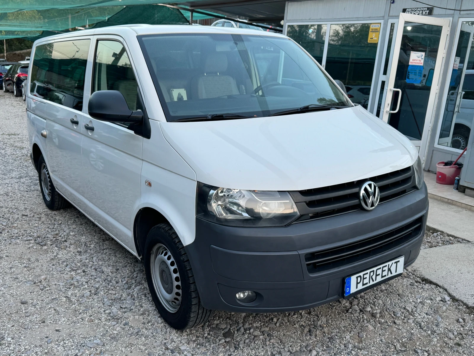 VW Transporter 2.0TDI DSG - изображение 3