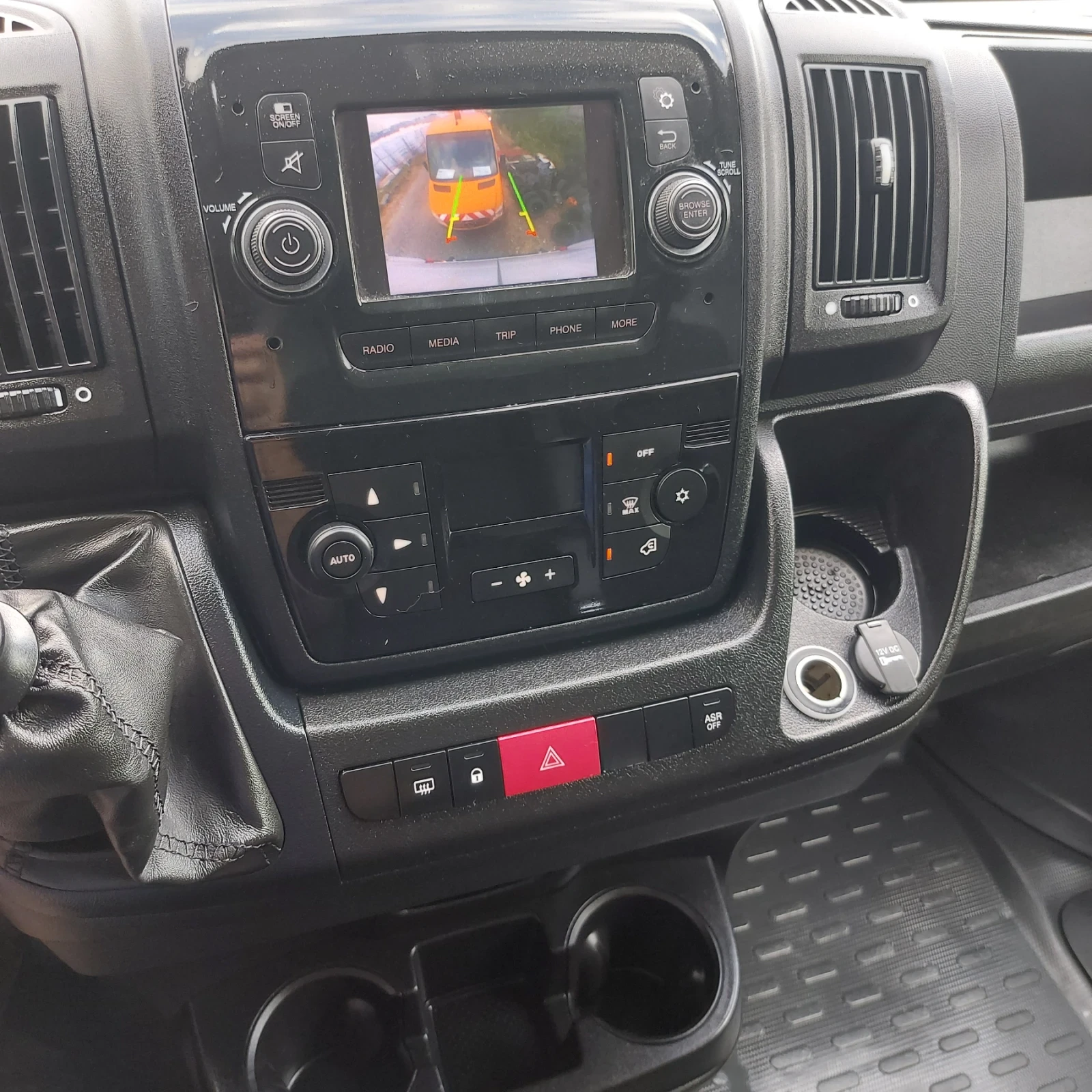 Peugeot Boxer Ориг.КМ и БОЯ, снимка 12 - Бусове и автобуси - 54746751