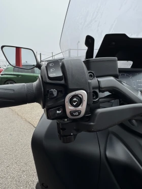 Yamaha T-max 560i-ABS-TCS-KEYLESS-КАТО НОВ, снимка 14