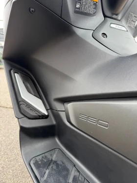 Yamaha T-max 560i-ABS-TCS-KEYLESS-КАТО НОВ, снимка 11