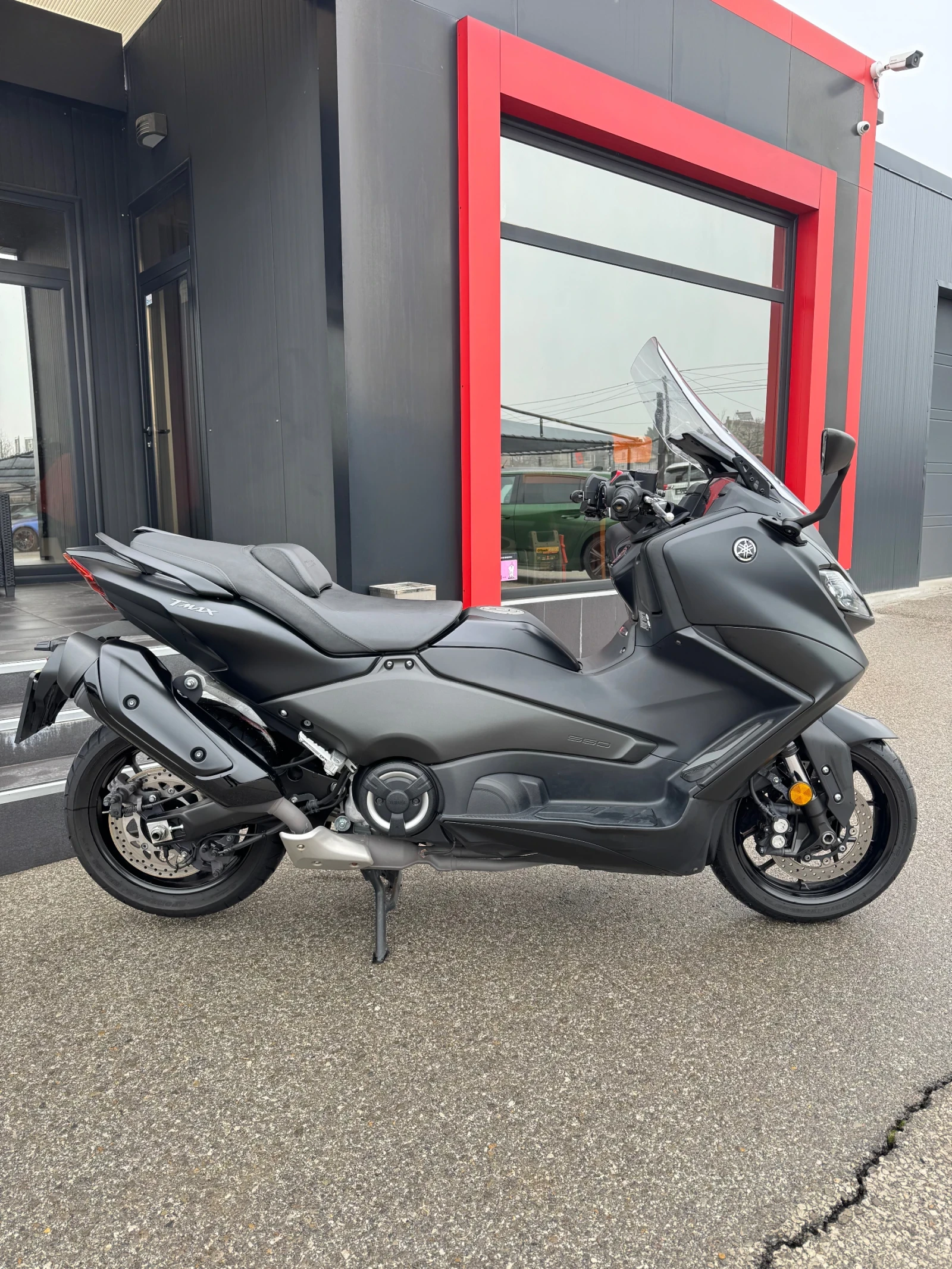 Yamaha T-max 560i-ABS-TCS-KEYLESS-КАТО НОВ - изображение 2