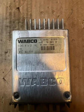 446 170 003 0 Управляващ блок въздушно окачване MAN TGA  WABCO 81.25811-7000 4461700030, снимка 1 - Части - 49024540