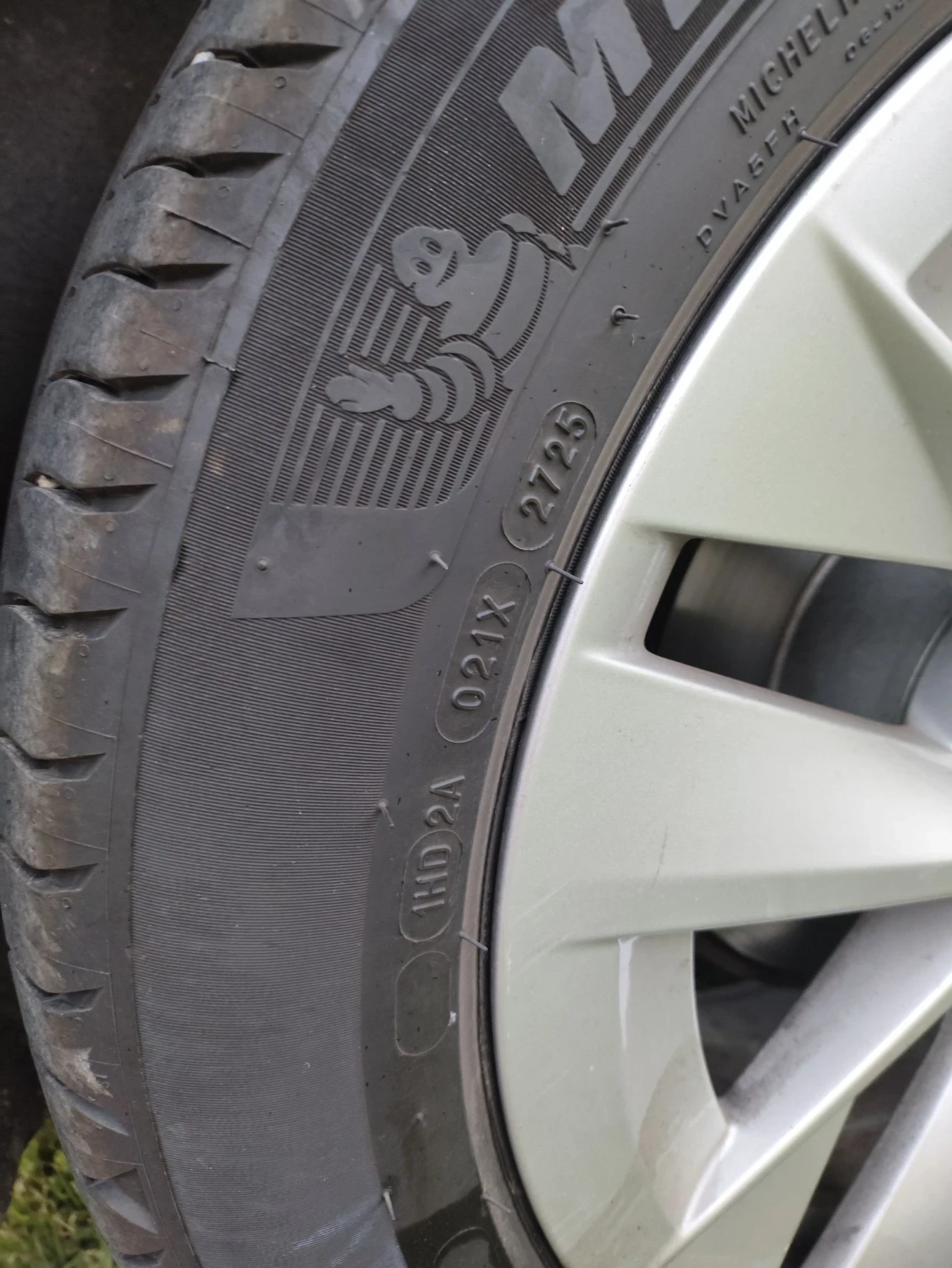 Гуми Летни 205/55R17, снимка 7 - Гуми и джанти - 55566141