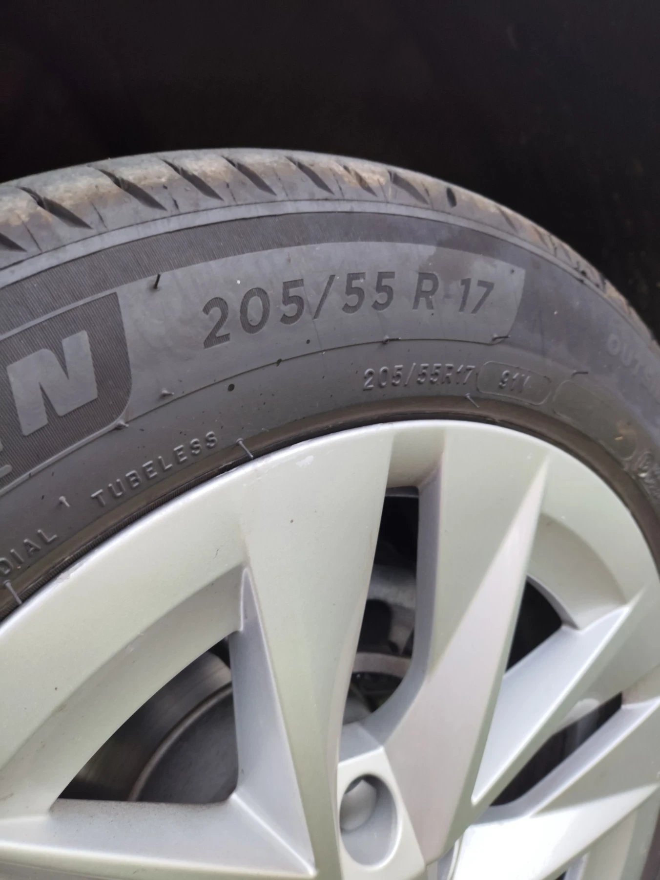 Гуми Летни 205/55R17, снимка 6 - Гуми и джанти - 55566141