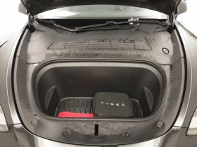Tesla Model Y Long Range, снимка 9