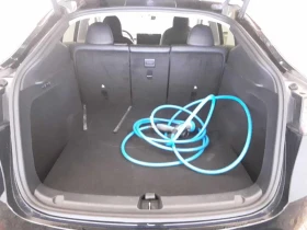 Tesla Model Y Long Range, снимка 10