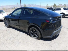 Tesla Model Y LONG RANGE* DUAL MOTOR* ПОДГРЕВ* ОБДУХВАНЕ* ПАНО* , снимка 3