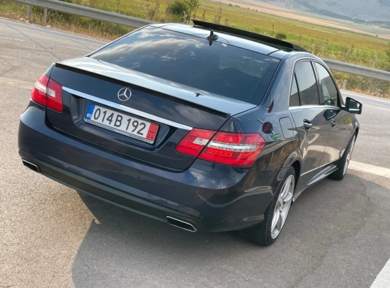 Mercedes-Benz E 350 AMG/FULL/Панорама/Шито табло/DISTRONIC, снимка 3 - Автомобили и джипове - 47763681