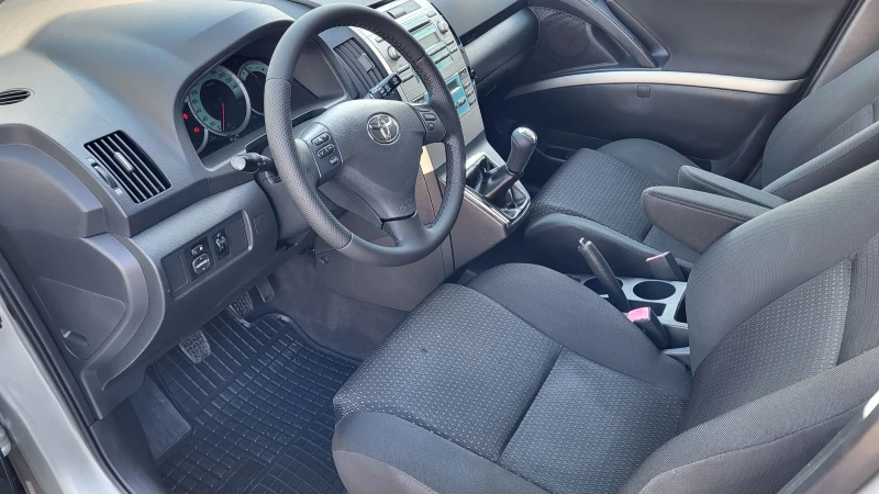 Toyota Corolla verso 1.6-110 Facelift , снимка 11 - Автомобили и джипове - 50552630