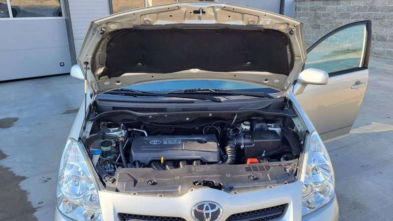 Toyota Corolla verso 1.6-110 Facelift , снимка 13 - Автомобили и джипове - 50552630