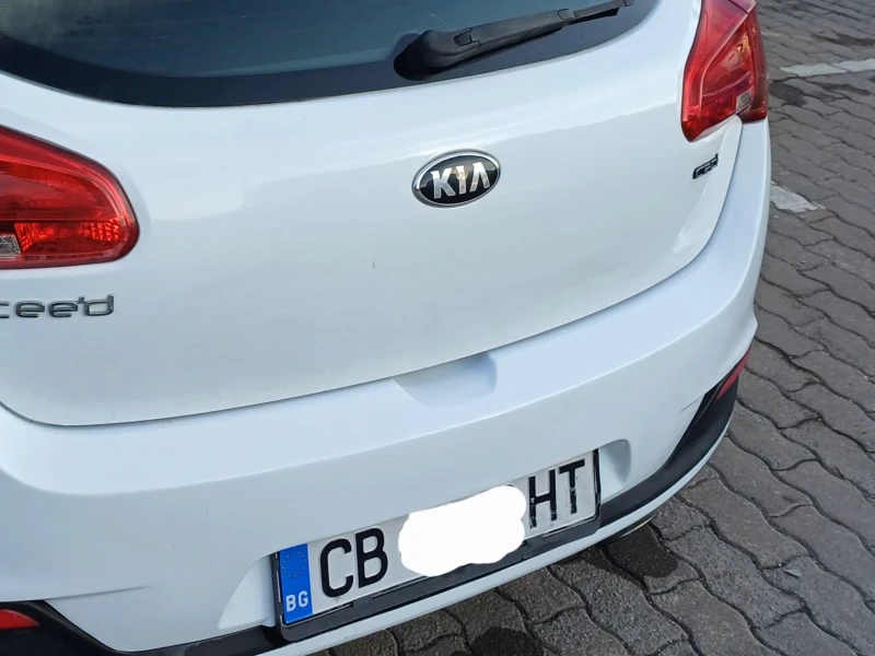 Kia Ceed 1.4 diesel, снимка 9 - Автомобили и джипове - 53021060