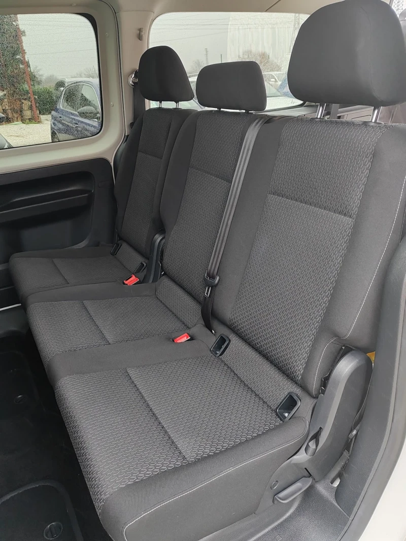 VW Caddy 2.0, 150к.с. Инвалиден, снимка 9 - Автомобили и джипове - 52672285