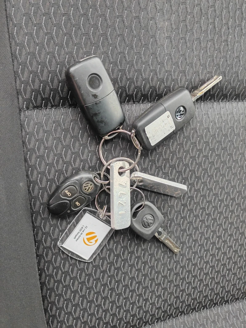 VW Caddy 2.0, 150к.с. Инвалиден, снимка 16 - Автомобили и джипове - 52672285