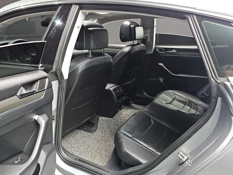 VW Arteon 2.0 TDI Prestige| 150к.с.| ВКЛ.ТЕХНОТЕСТ, снимка 11 - Автомобили и джипове - 55650146