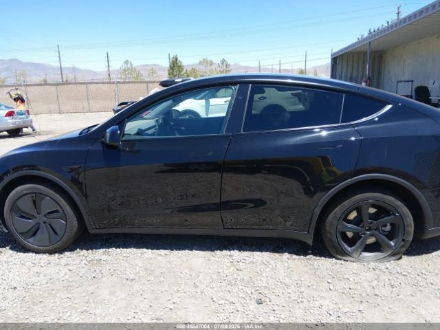 Tesla Model Y LONG RANGE* DUAL MOTOR* ПОДГРЕВ* ОБДУХВАНЕ* ПАНО* , снимка 13 - Автомобили и джипове - 56074997