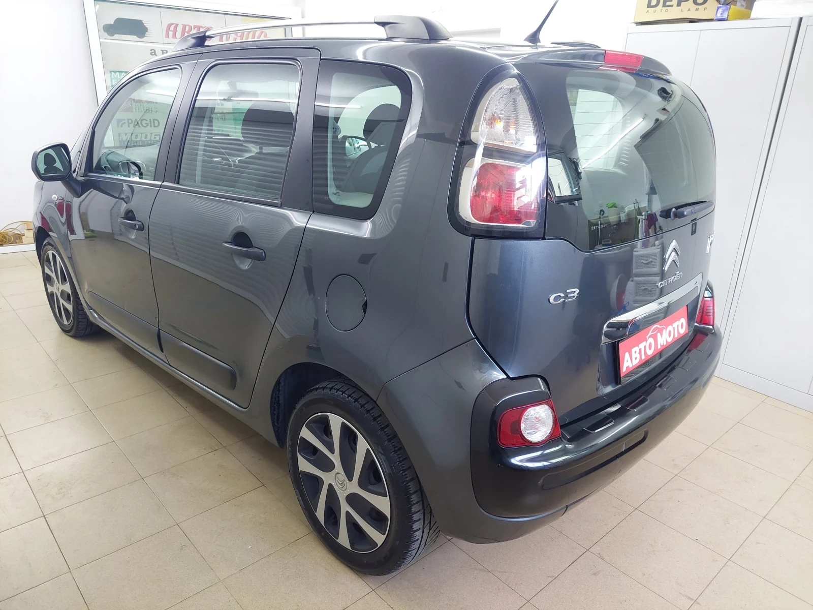 Citroen C3 Picasso ГАЗ- БЕНЗИН - изображение 5