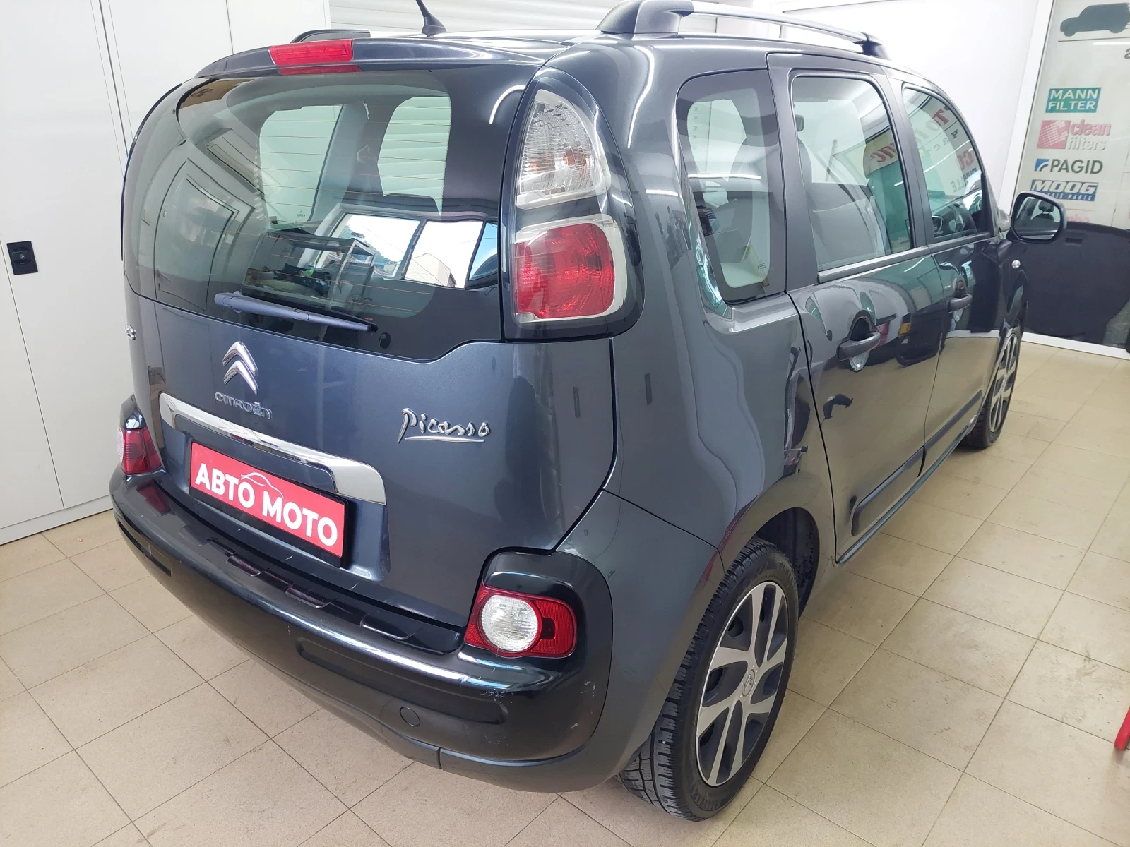 Citroen C3 Picasso ГАЗ- БЕНЗИН - изображение 6