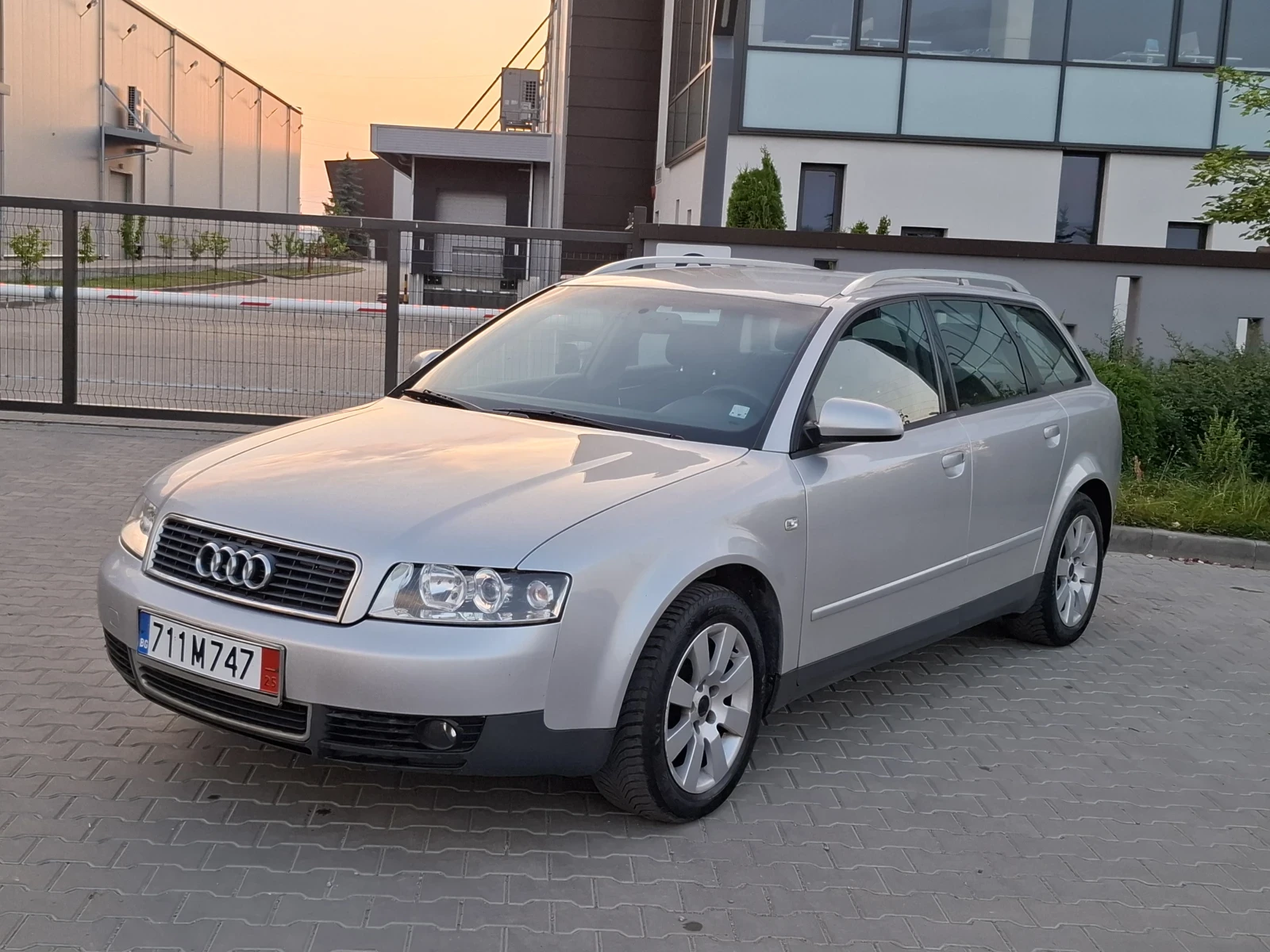 Audi A4 1.9TDI* (101кс)* * FACELIFT* * НОВ ВНОС* *  - изображение 2