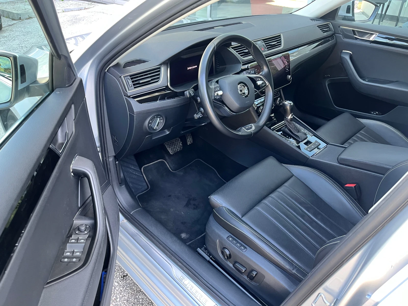 Skoda Superb 2.0TDI 7DSG 4X4 - изображение 9