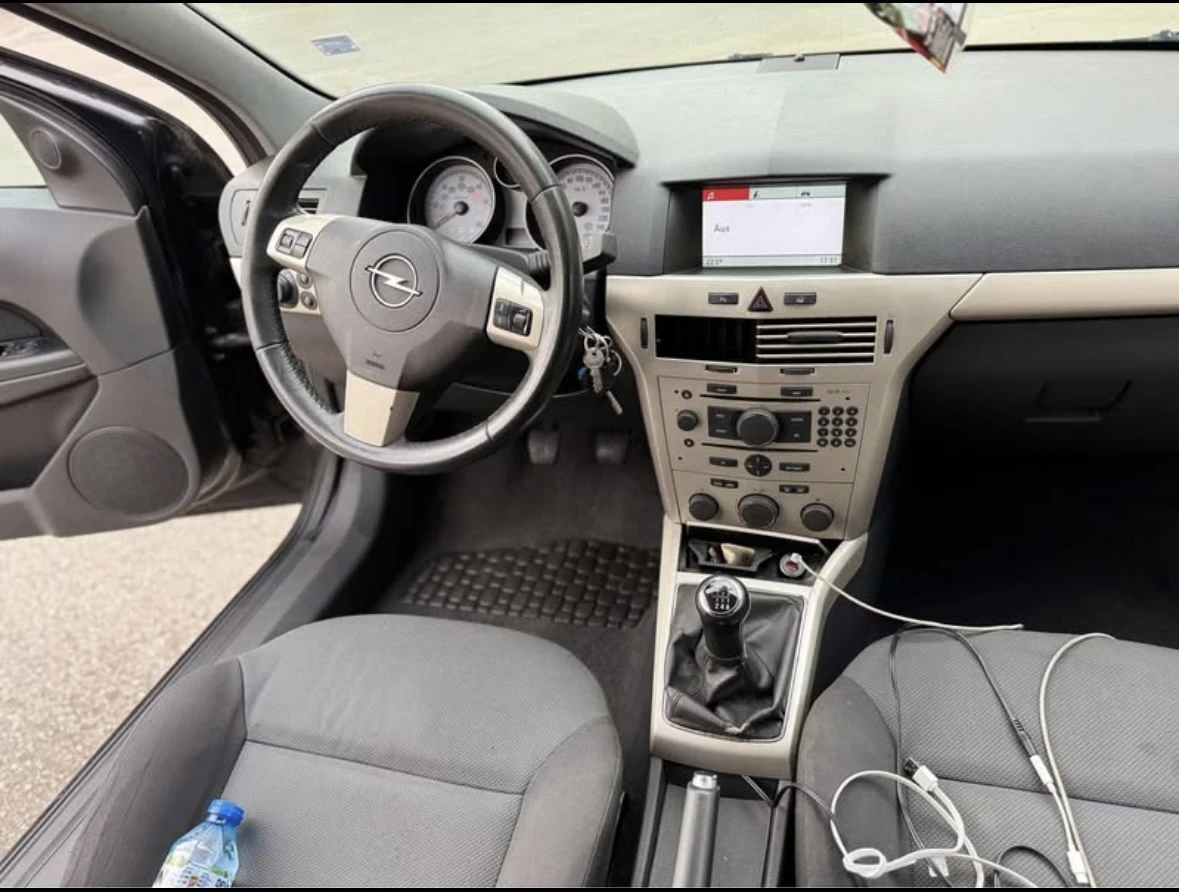 Opel Astra  H GTC 1.7CDTI - изображение 9