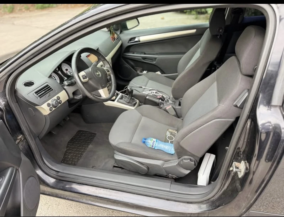Opel Astra  H GTC 1.7CDTI - изображение 7