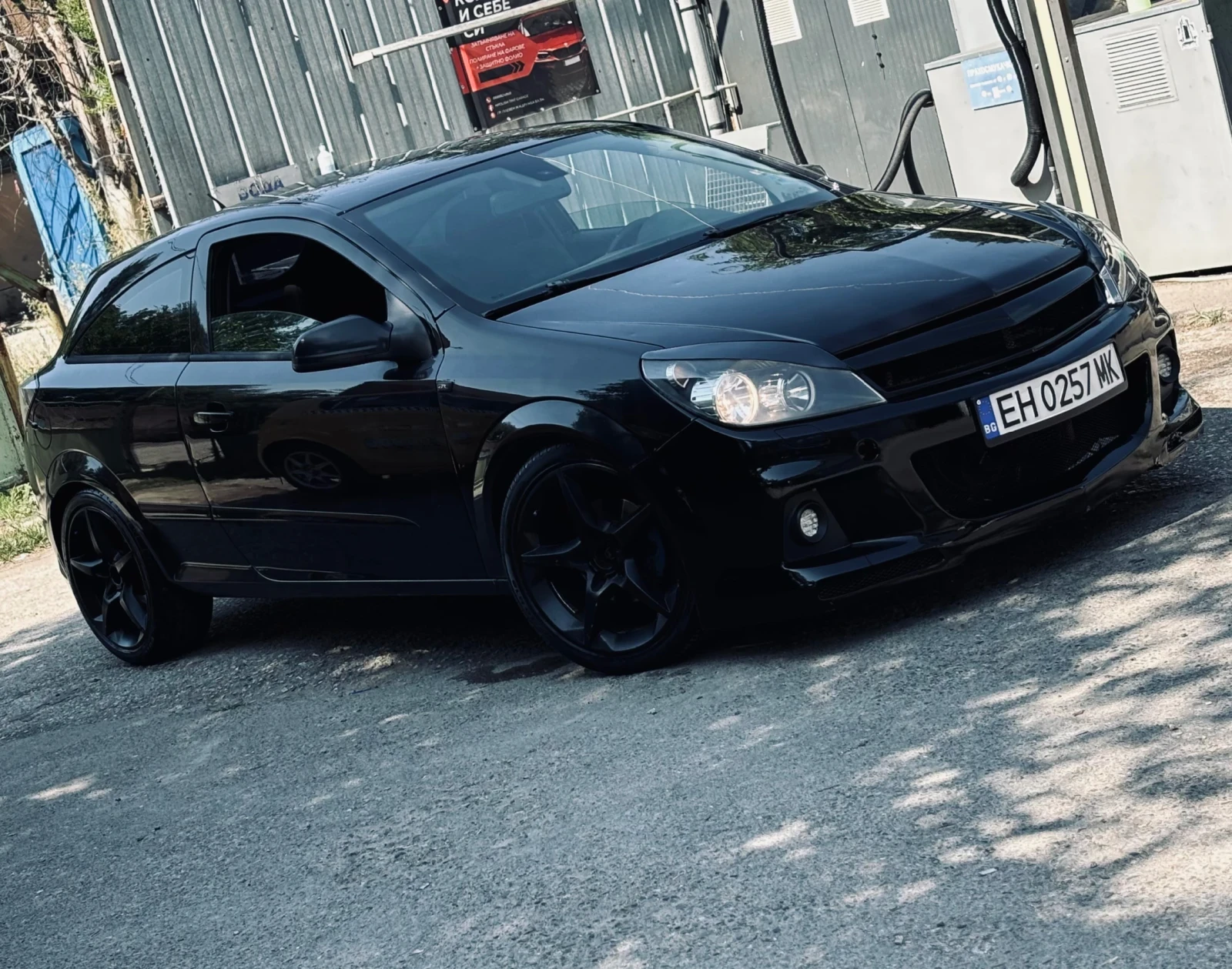 Opel Astra  H GTC 1.7CDTI - изображение 3
