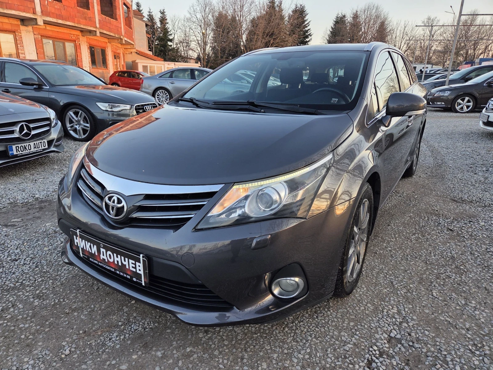 Toyota Avensis FACELIFT!! 2.0-124D4D! CAMERA!NAVI! XENON-LED! | Mobile.bg � ����������� 1