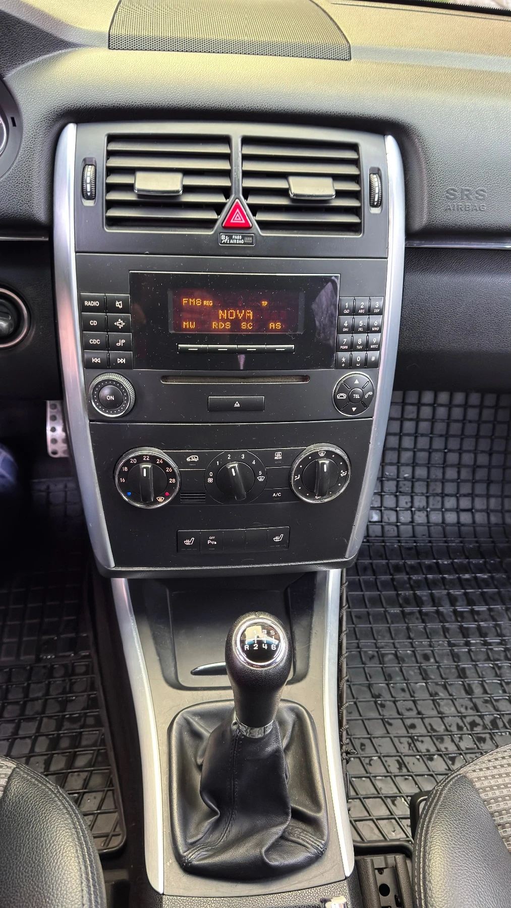 Mercedes-Benz B 200 CDI, снимка 9 - Автомобили и джипове - 53758938