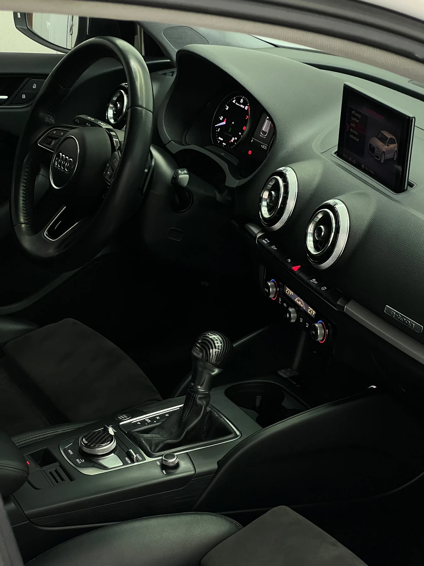 Audi A3 1.5 G-TRON| S-LINE| MATRIX LED| DISTRONIC, снимка 10 - Автомобили и джипове - 53879826