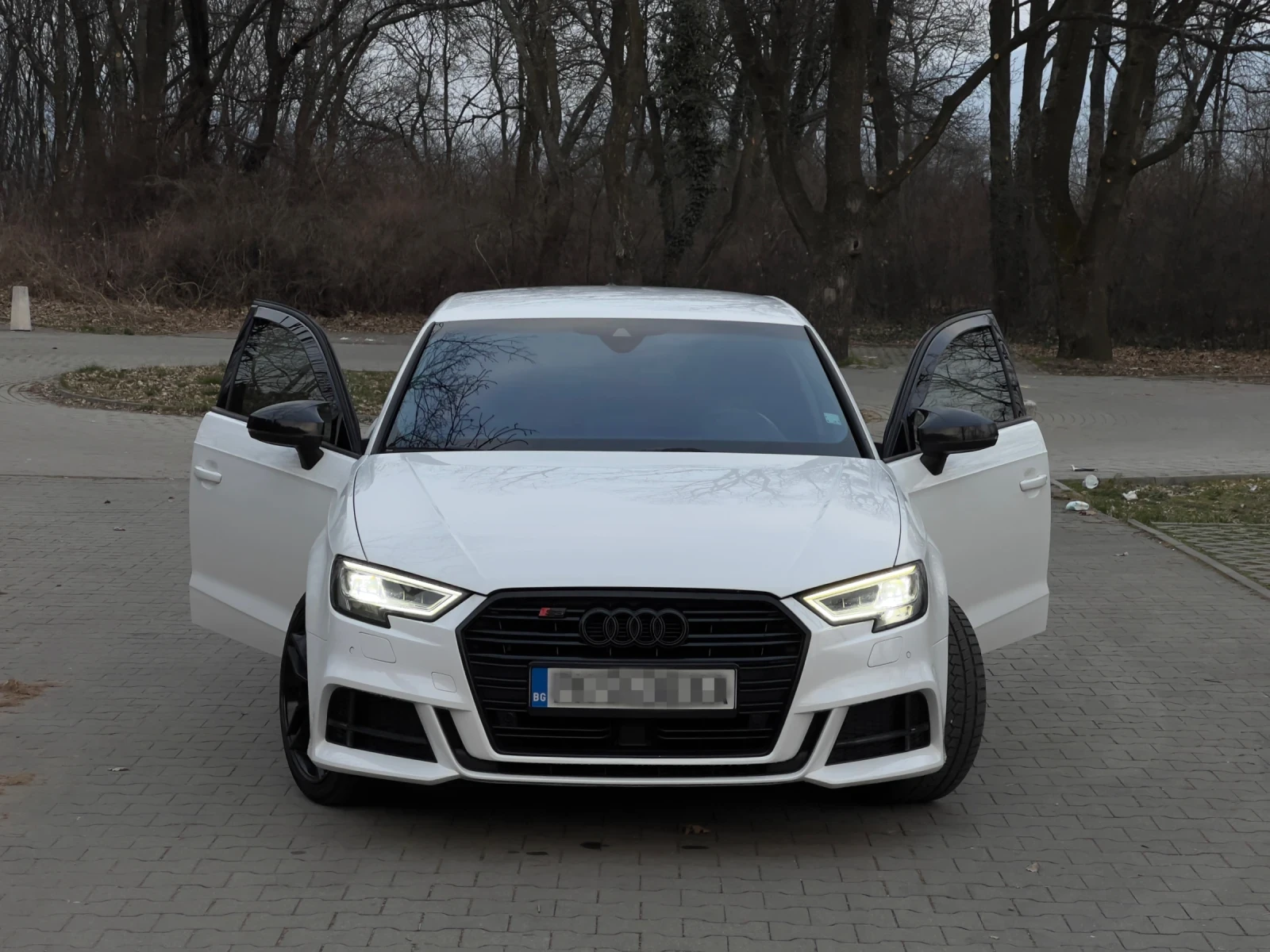 Audi A3 1.5 G-TRON| S-LINE| MATRIX LED| DISTRONIC