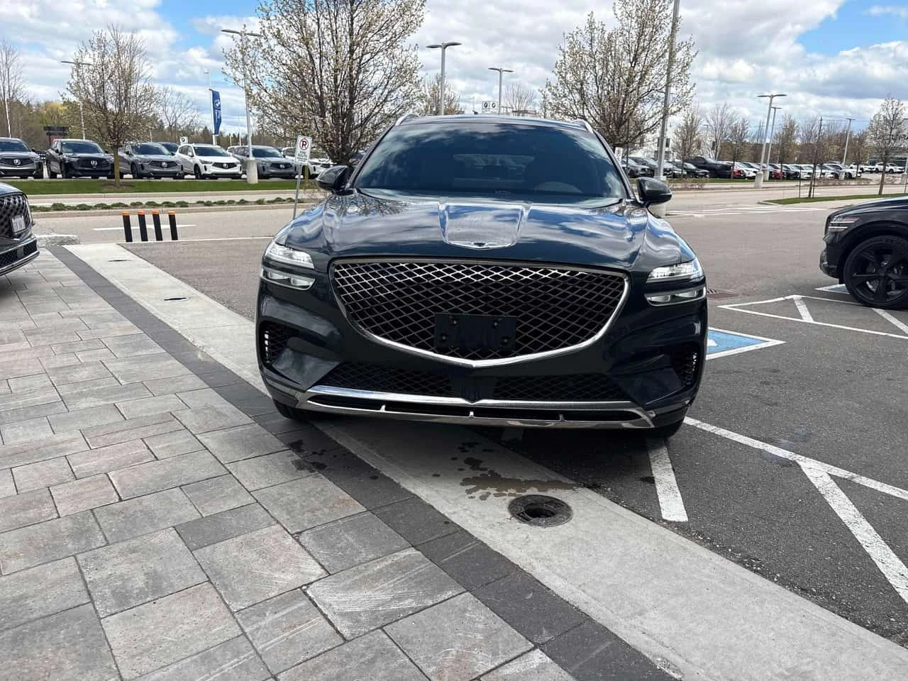 Genesis GV70 * 2.5T Advanced * DISTRONIC* PANORAMA* ОБДУХВАНЕ* , снимка 6 - Автомобили и джипове - 54386091