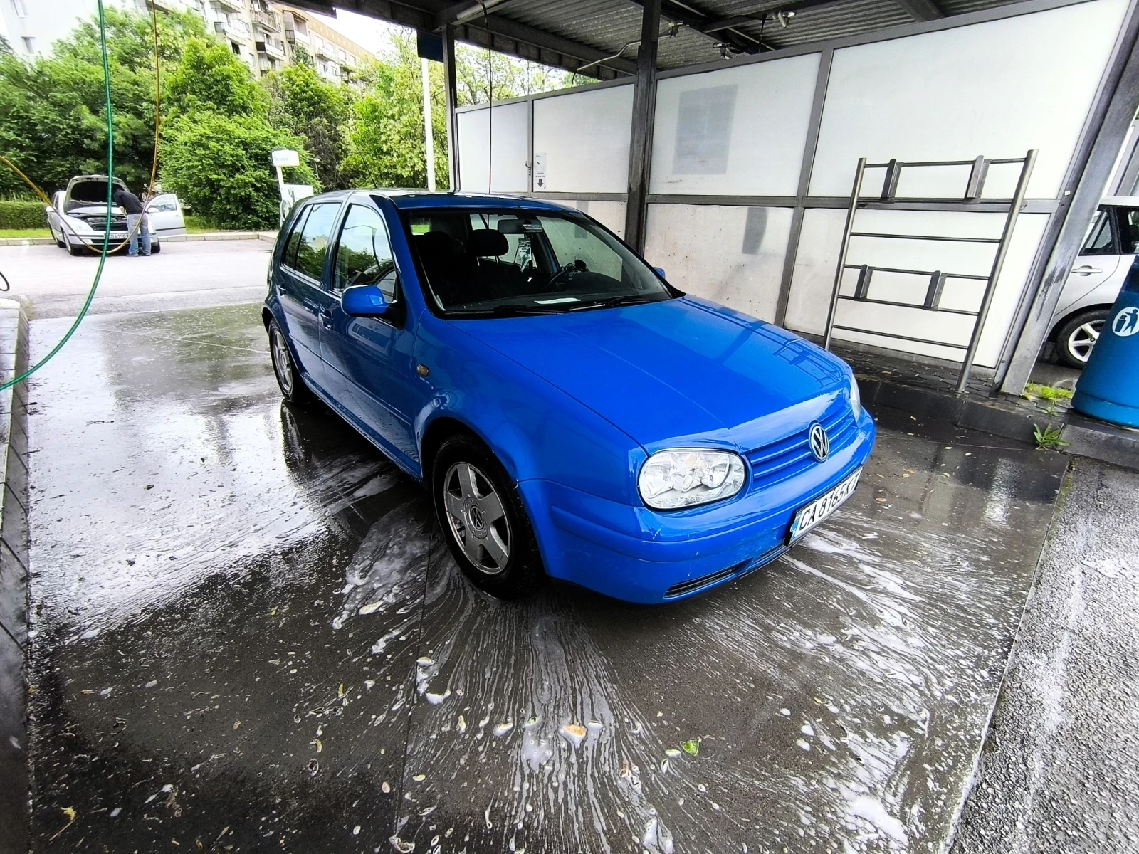VW Golf 1.6 SR Highline, снимка 3 - Автомобили и джипове - 54650730