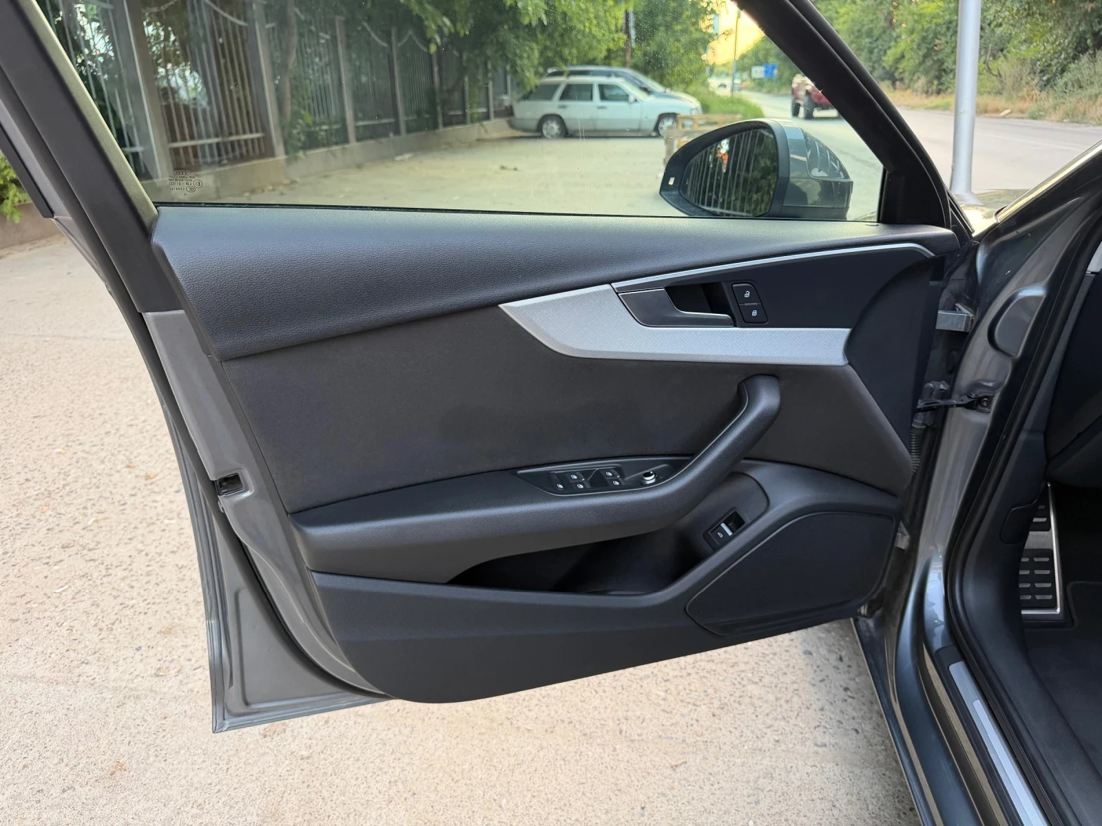 Audi A4 2.0i 190�� ���.��� 132�.�� ���������-7�� ������� | Mobile.bg � ����������� 10