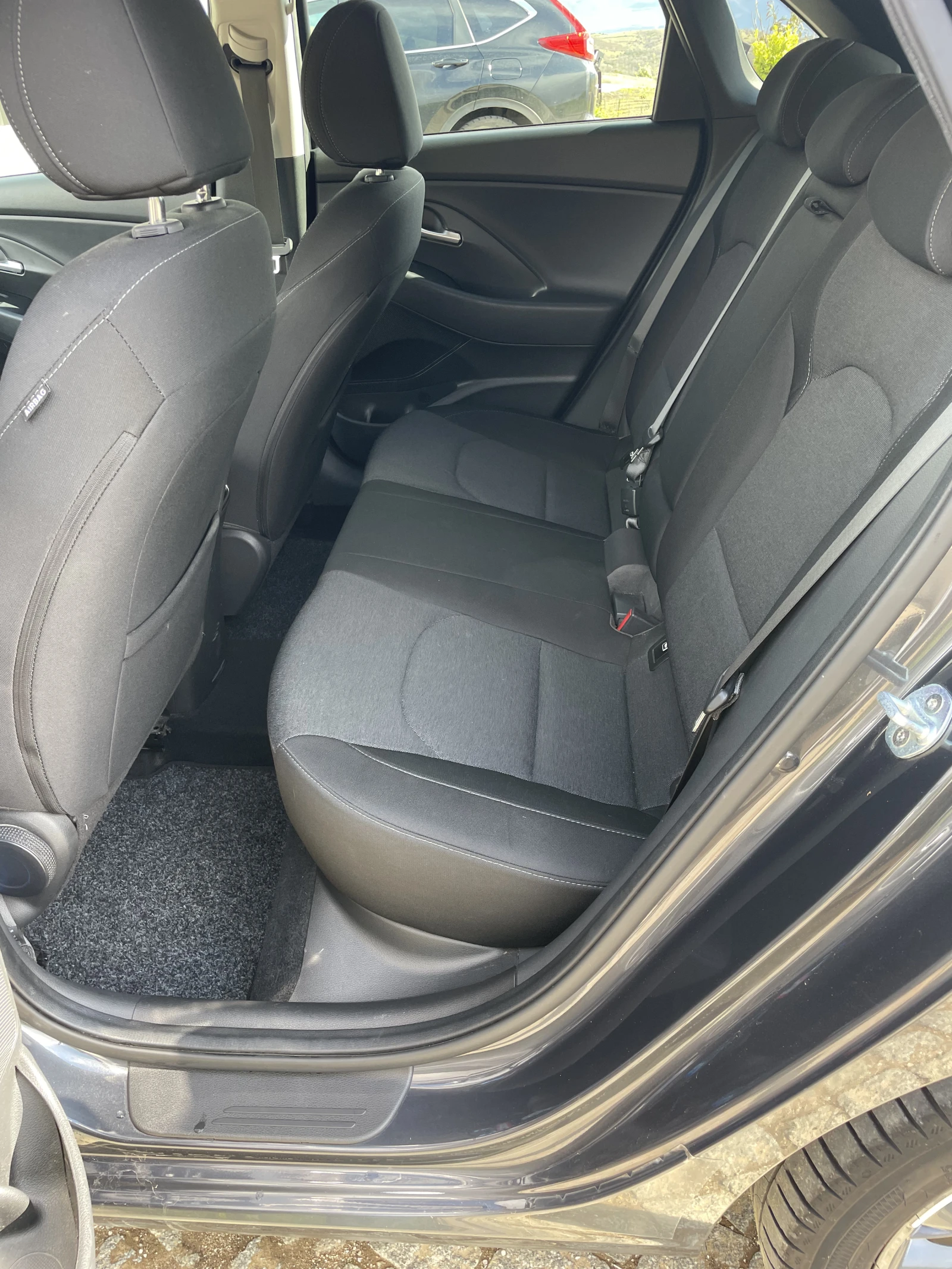 Hyundai I30 1.6 CRDi N-Line 48V, снимка 7 - Автомобили и джипове - 55708026