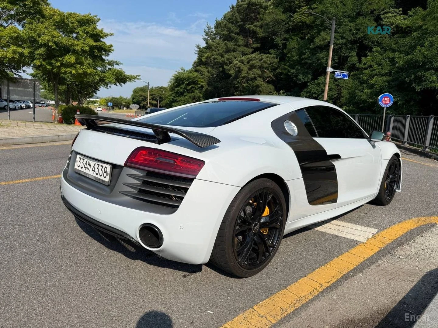 Audi R8 5.2 V10 Coupe, снимка 3 - Автомобили и джипове - 55793193
