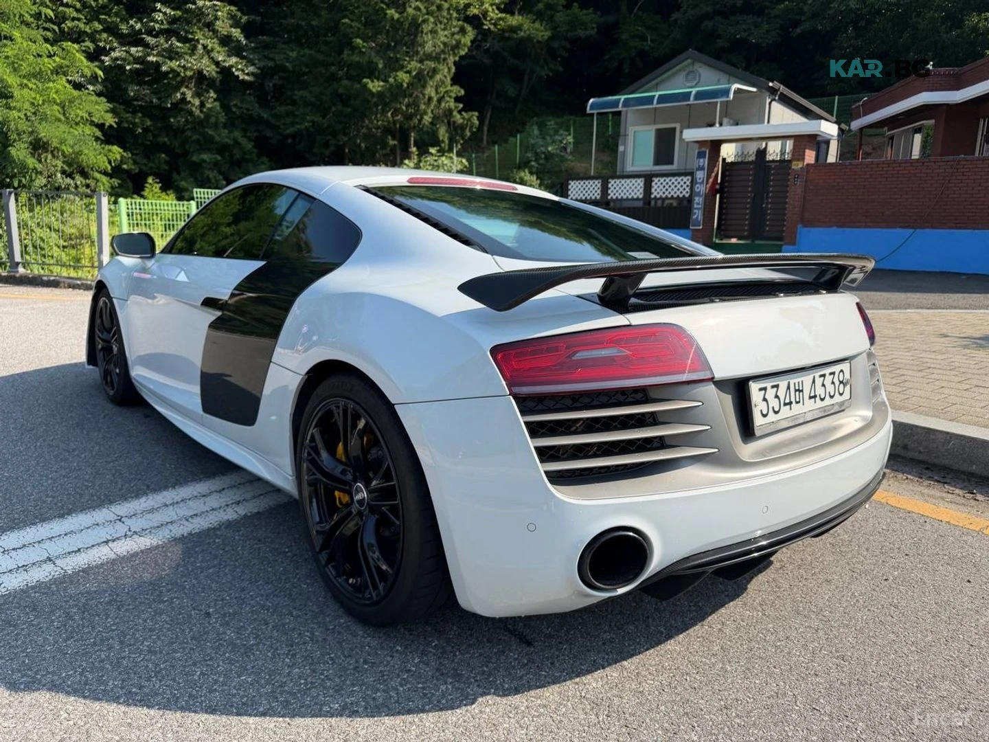 Audi R8 5.2 V10 Coupe, снимка 4 - Автомобили и джипове - 55793193