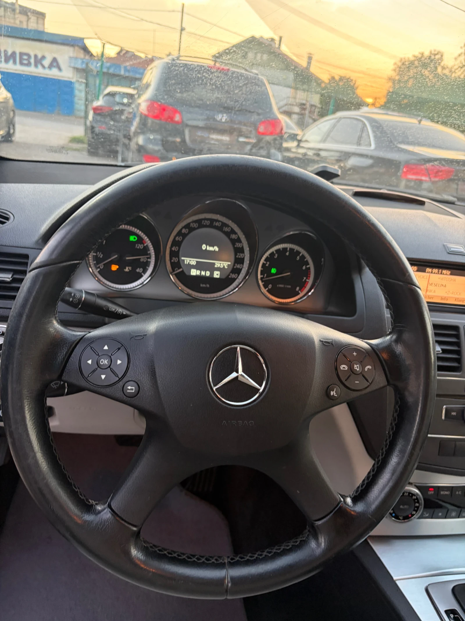Mercedes-Benz C 200, снимка 9 - Автомобили и джипове - 55864466