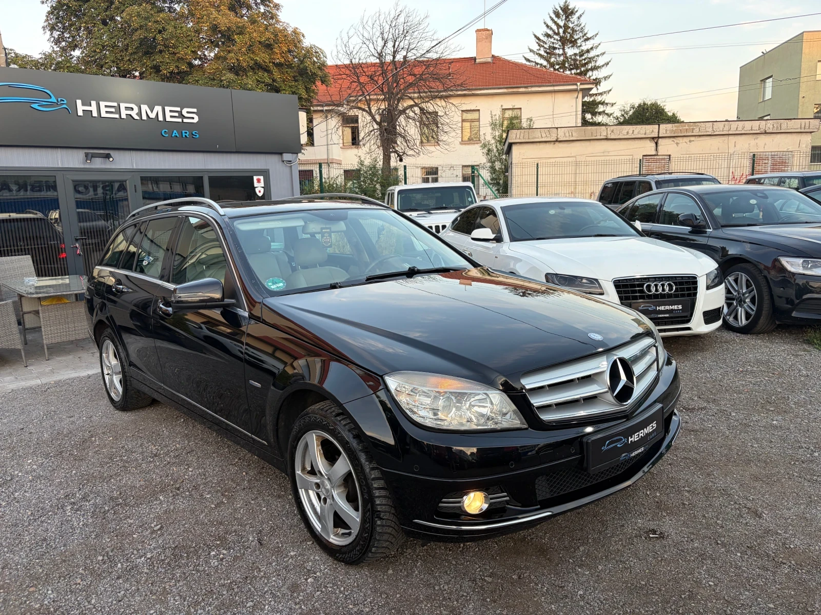 Mercedes-Benz C 200, снимка 2 - Автомобили и джипове - 55864466