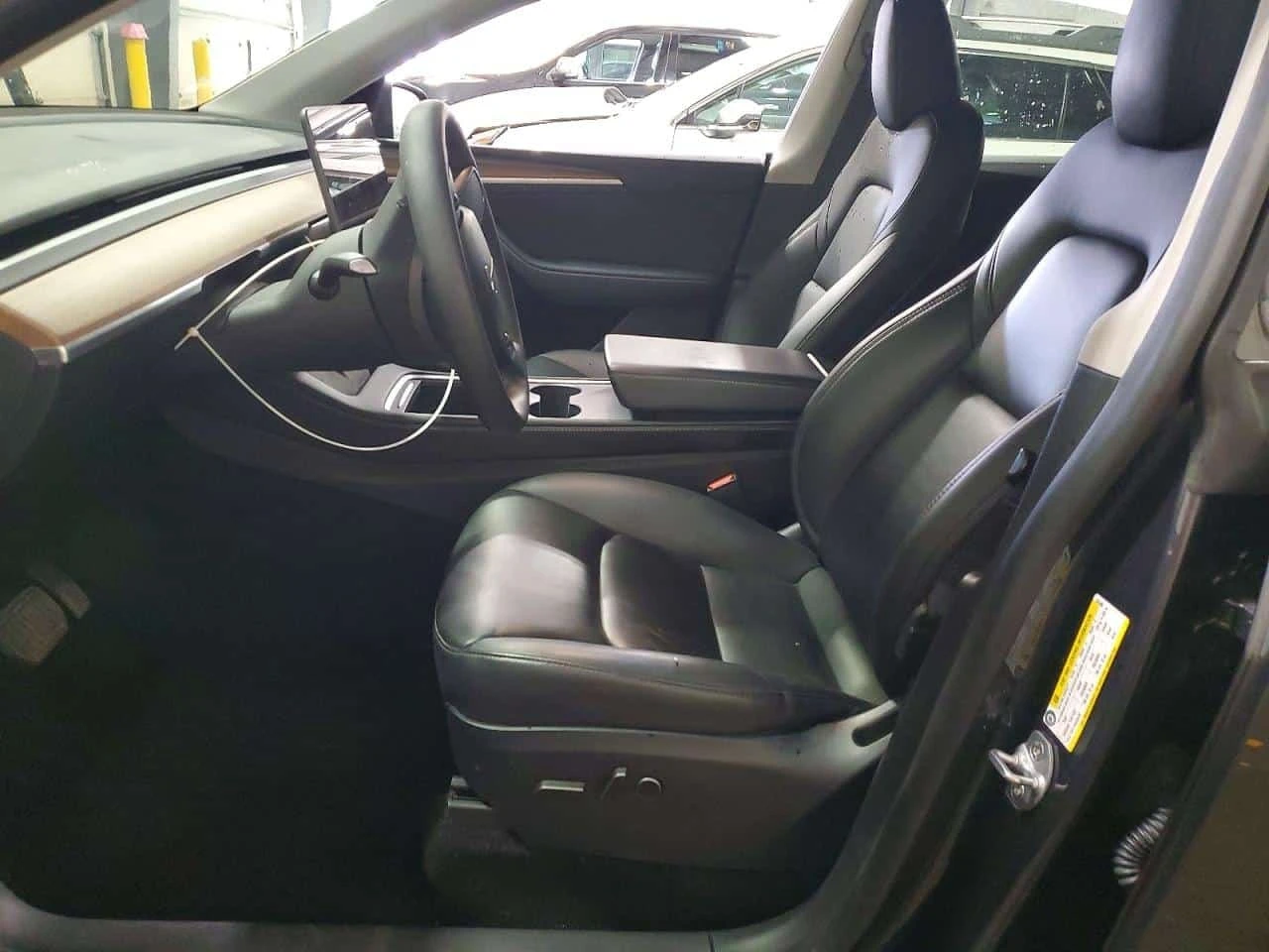Tesla Model Y Long Range / Carfax / Застраховател , снимка 7 - Автомобили и джипове - 56168946
