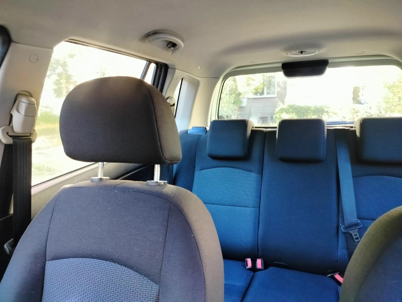Mazda 2 1.4, снимка 8 - Автомобили и джипове - 56215880