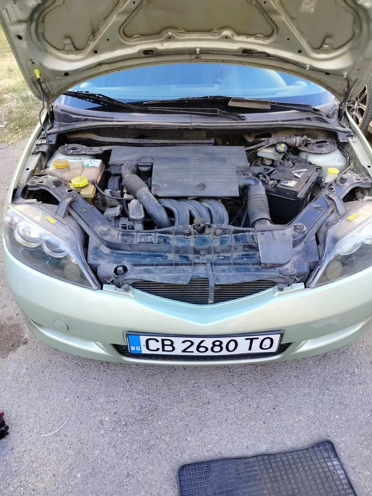 Mazda 2 1.4, снимка 6 - Автомобили и джипове - 56215880