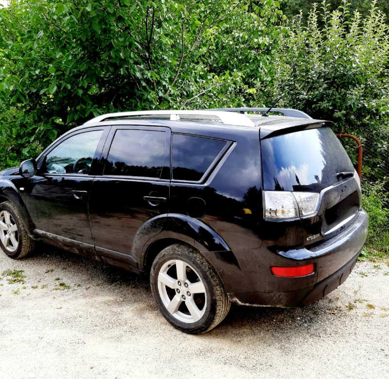 Mitsubishi Outlander, снимка 2 - Автомобили и джипове - 45010660