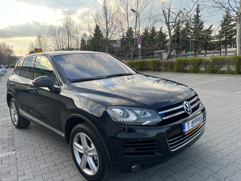 VW Touareg, снимка 8 - Автомобили и джипове - 47168016