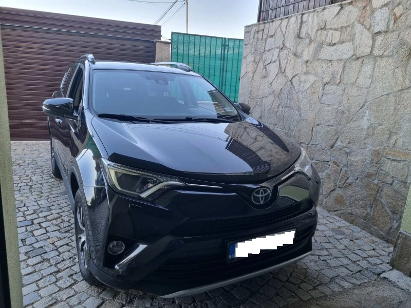 Toyota Rav4 2020, снимка 2 - Автомобили и джипове - 47539338