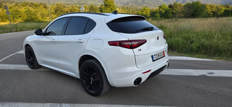 Alfa Romeo Stelvio Q4 Ti 2.0 Turbo 4x4, снимка 8 - Автомобили и джипове - 52218334