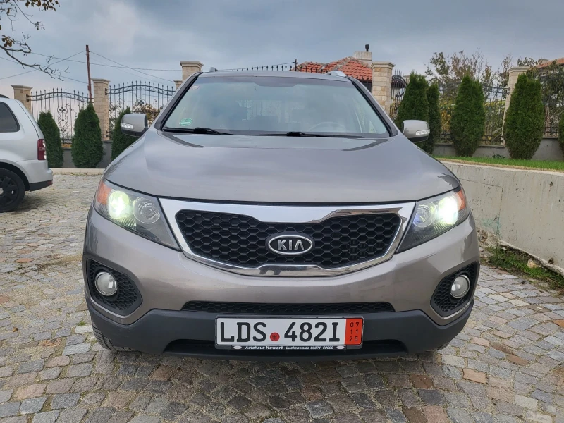Kia Sorento 2.2 CRDI , снимка 11 - Автомобили и джипове - 52590773