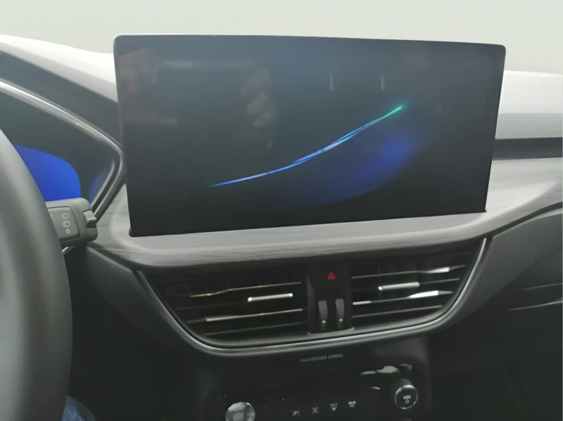 Ford Kuga 2.5 FHEV, снимка 12 - Автомобили и джипове - 53115508